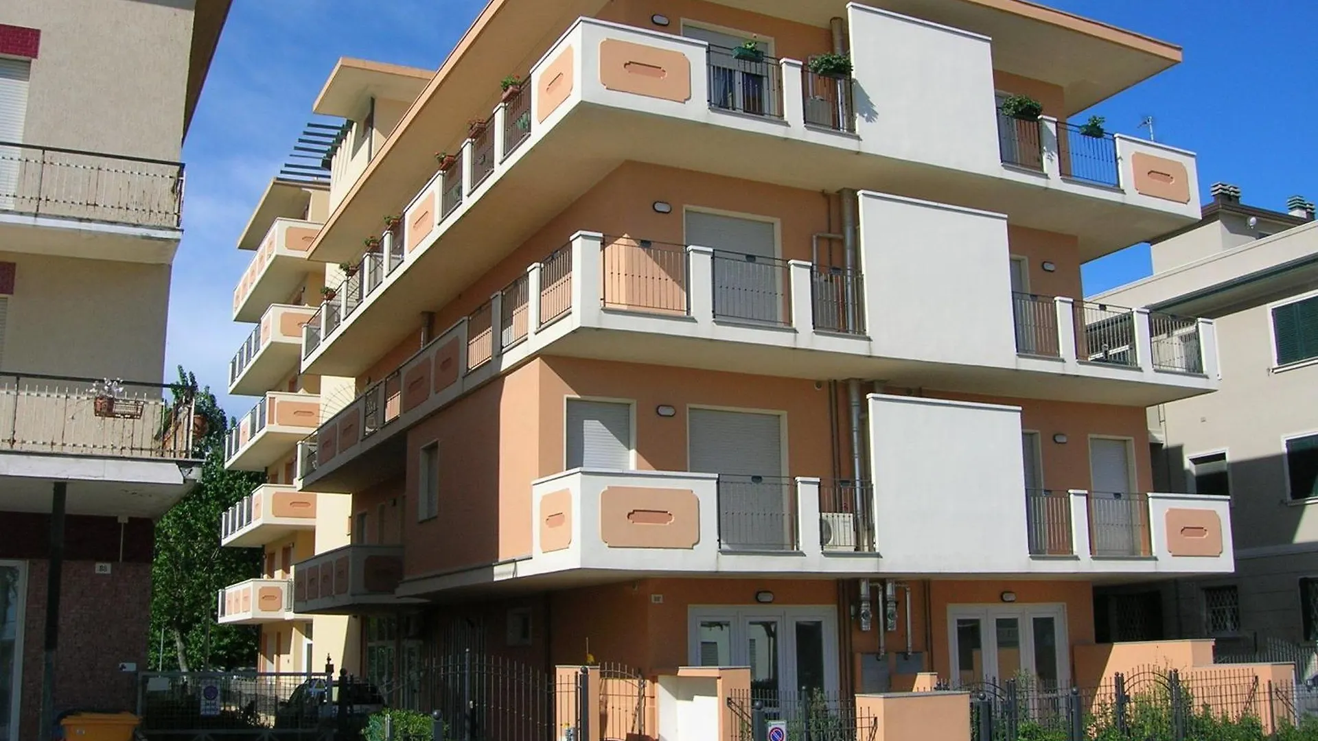 Residence Maryel contacts
